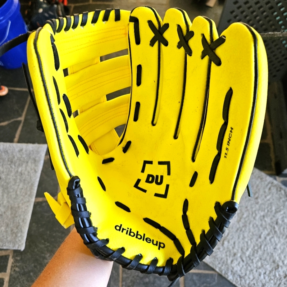 Dribble Up Softball/Baseball Glove